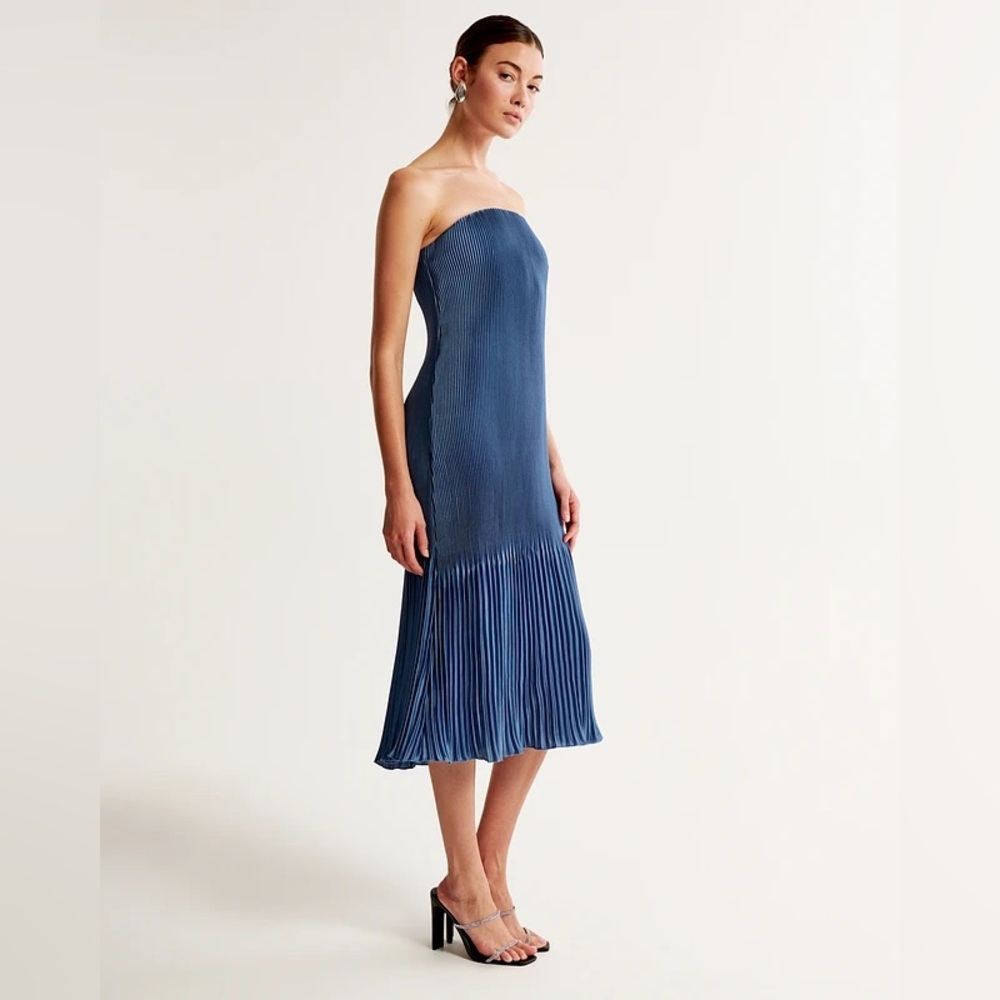 Strapless Blue Pleated Midi Dress